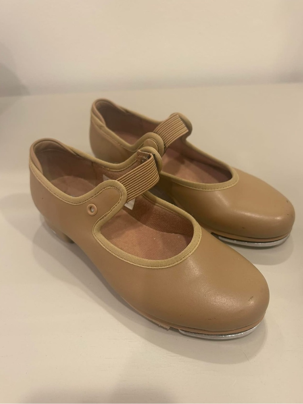Bloch Kids Tan Mary Jane Tap Shoes with Elastic Strap